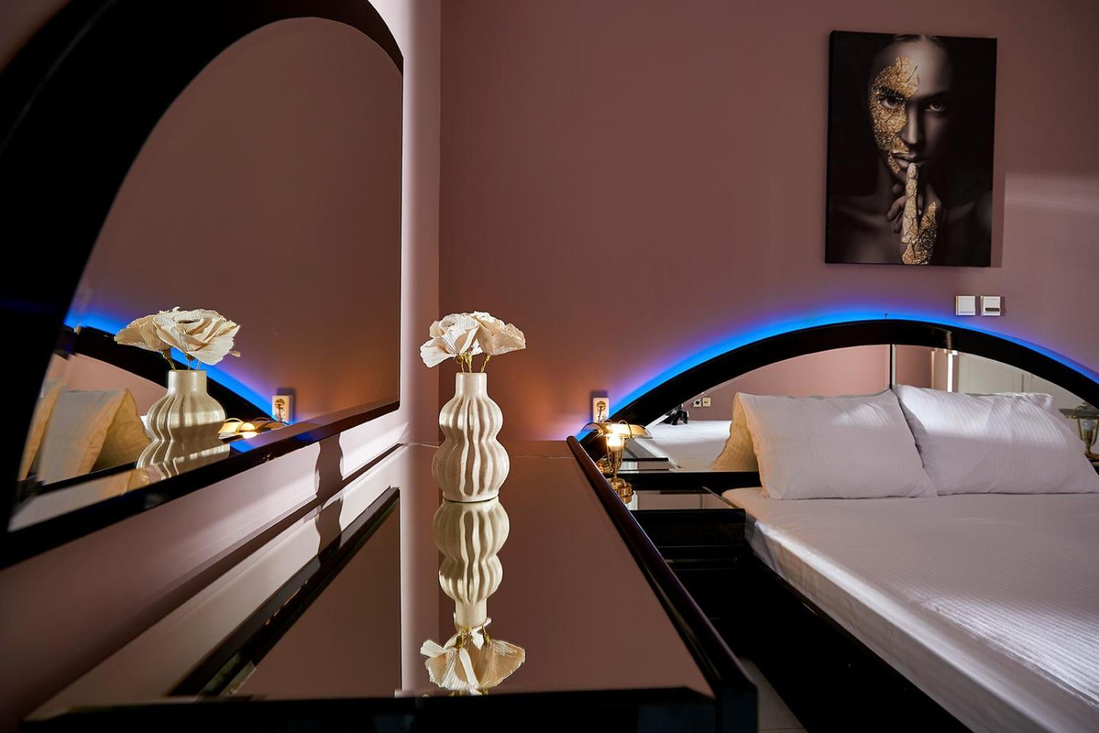 Villa Mairi - 2 Private Pools & Game Room Near Athens Đảo Đảo Salamis Ngoại thất bức ảnh