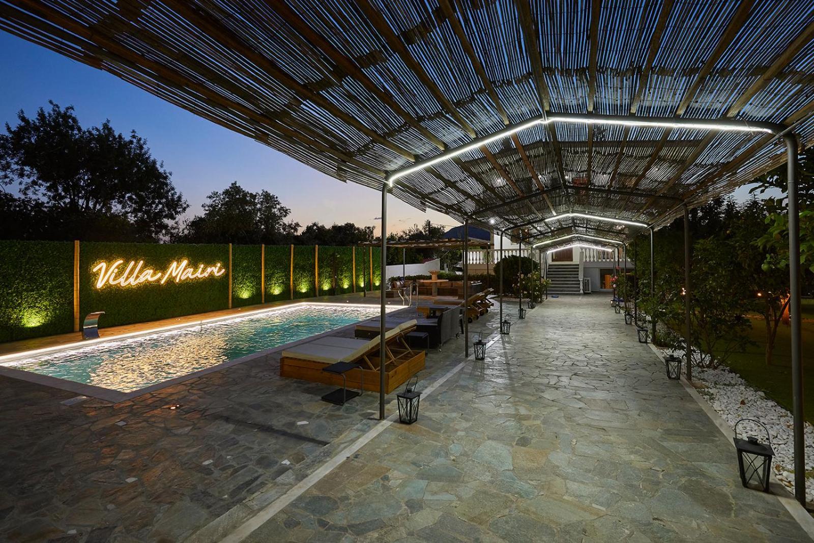 Villa Mairi - 2 Private Pools & Game Room Near Athens Đảo Đảo Salamis Ngoại thất bức ảnh